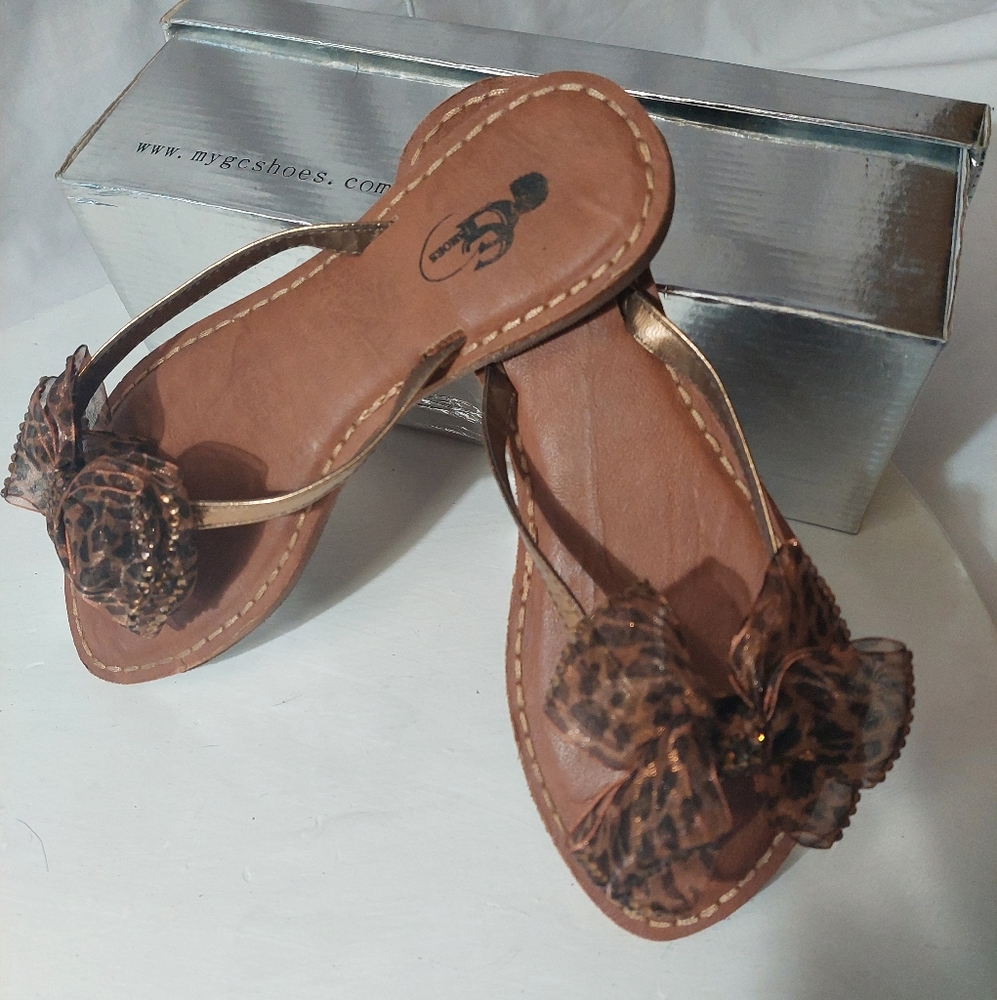G C Shoes, Leather sandals